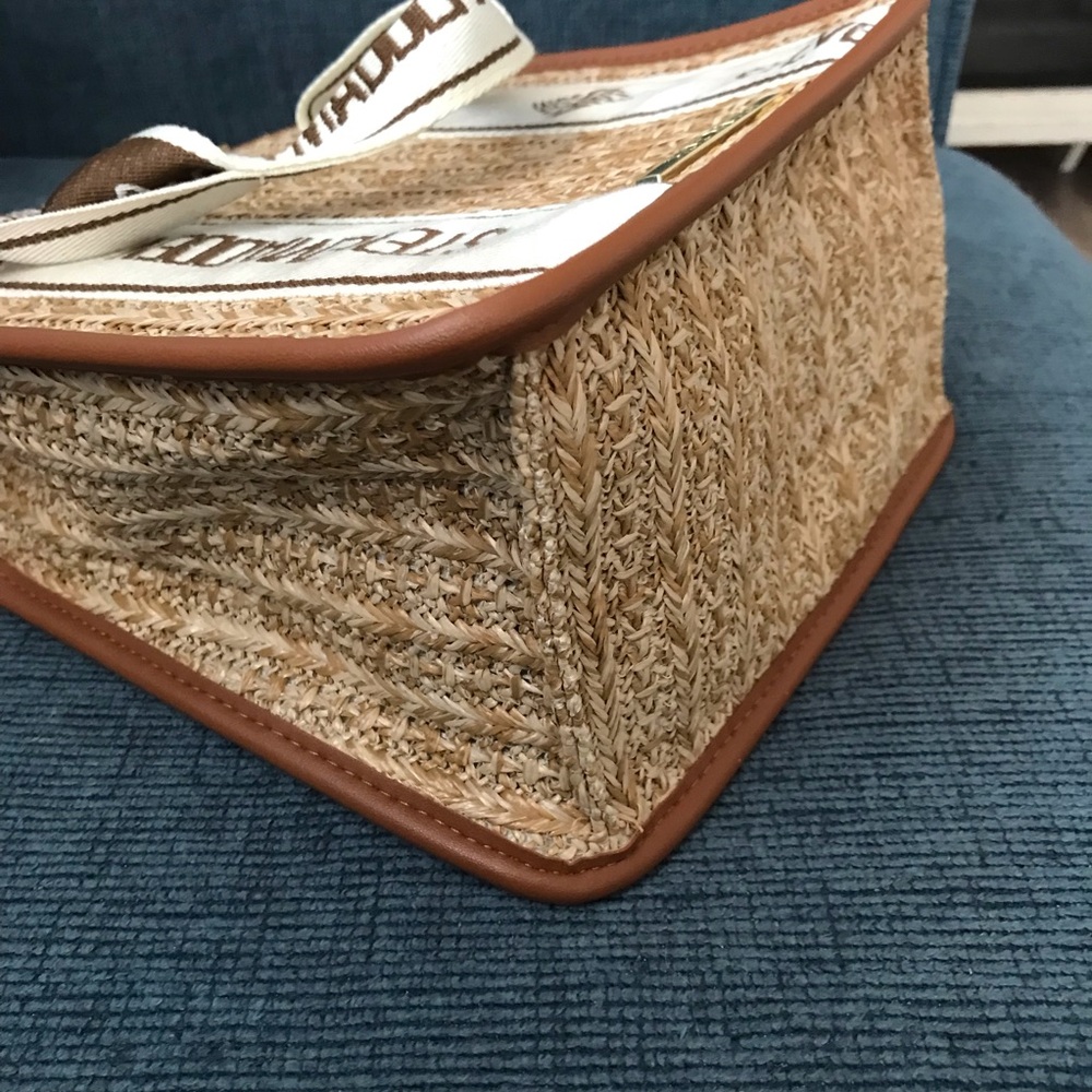 Steve Madden Bwebber Convertible Tote Bag - Picture 9 of 14